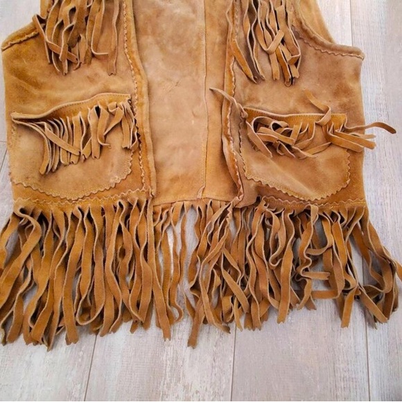 Indigenous beaded buckskin fringe vest - First Nations/ native beadwork - Picture 3 of 7